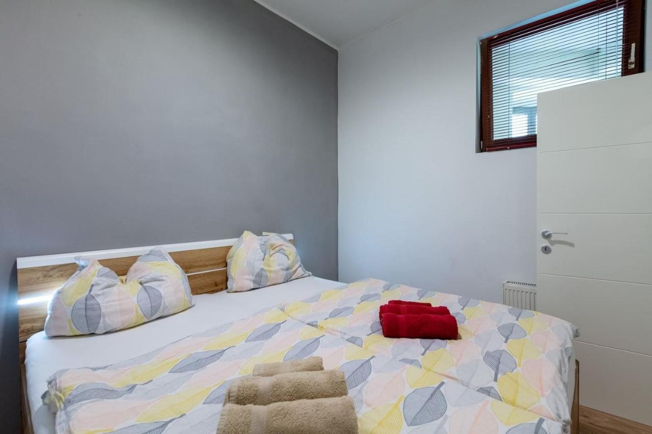 Sunny Renovated Apartment Close To Downtown Viena Exterior foto