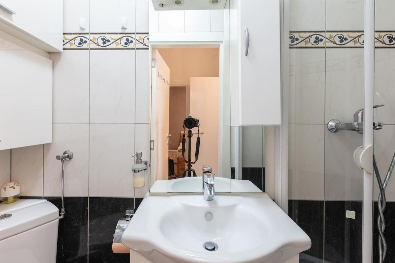 Sunny Renovated Apartment Close To Downtown Viena Exterior foto